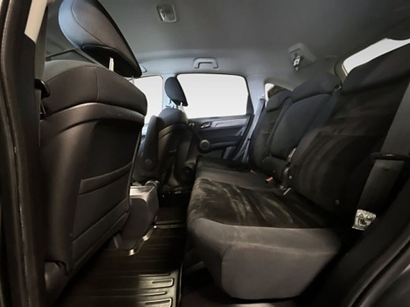 Honda CR-V 11 of 19