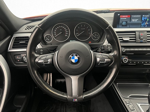 BMW 320i 15 of 29