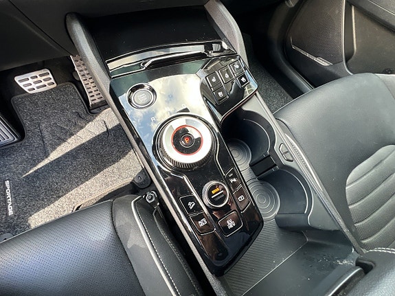 Kia Sportage 12 of 18