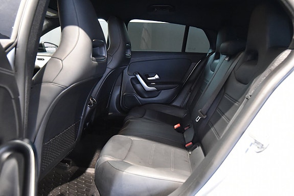 Mercedes-Benz CLA200 d 5 of 12