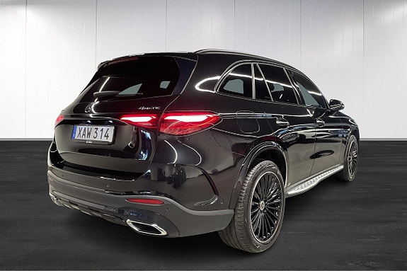Mercedes-Benz GLC300 e 4 of 22