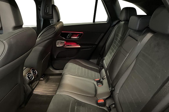 Mercedes-Benz GLC300 e 10 of 22