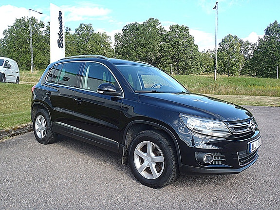 Volkswagen Tiguan 2 of 16