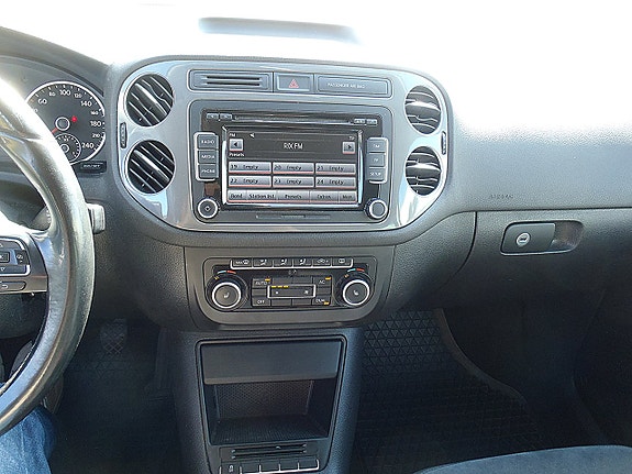 Volkswagen Tiguan 7 of 16