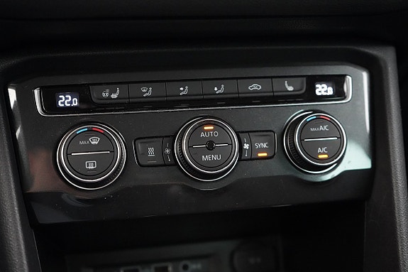 Volkswagen Tiguan 14 of 26