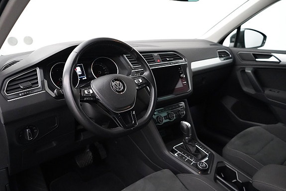 Volkswagen Tiguan 5 of 26