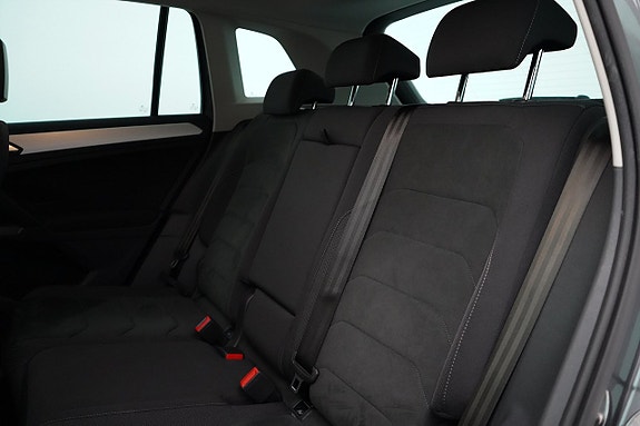 Volkswagen Tiguan 8 of 26