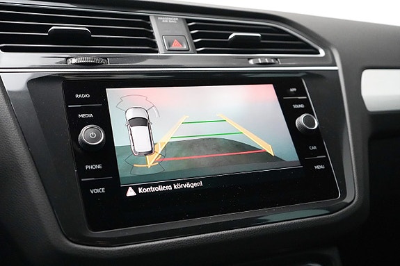 Volkswagen Tiguan 13 of 26