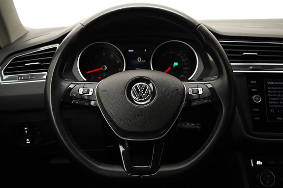 Volkswagen Tiguan 10 of 26