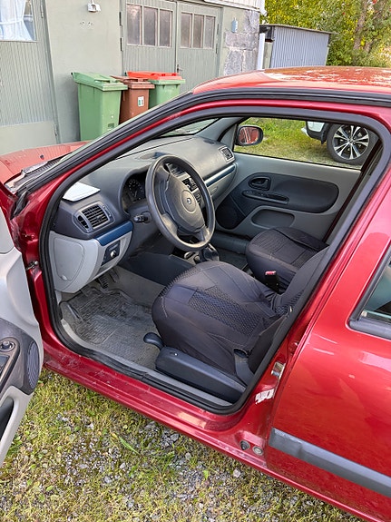 Renault Clio 5 of 6