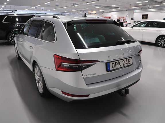 Skoda Superb 8 of 30