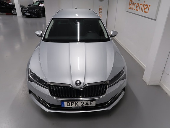 Skoda Superb 11 of 30