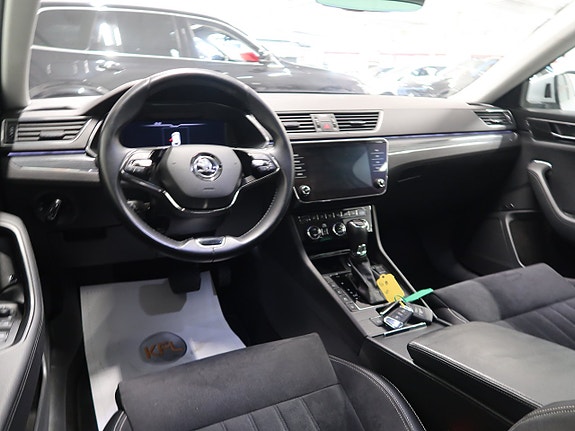 Skoda Superb 17 of 30