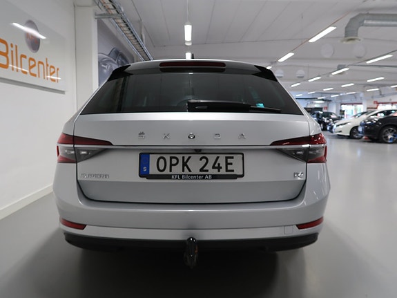 Skoda Superb 7 of 30