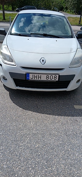 Renault Clio 2 of 7