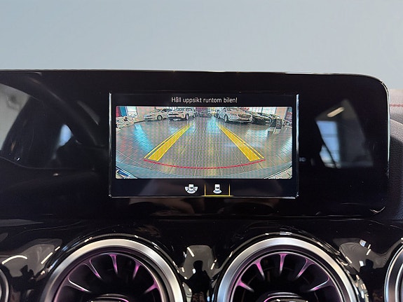 Mercedes-Benz EQA250 15 of 21
