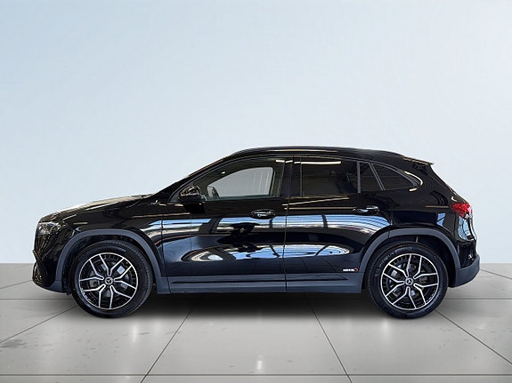 Mercedes-Benz EQA250 4 of 21