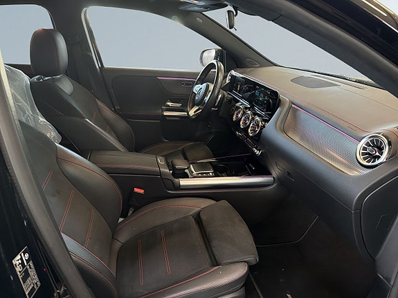 Mercedes-Benz EQA250 10 of 21