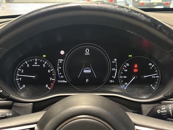 Mazda CX-30 7 of 14