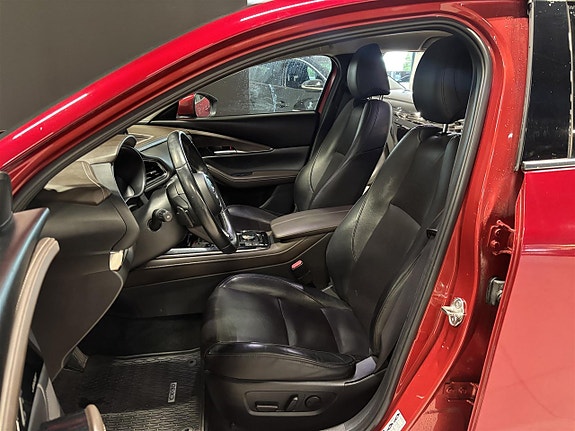 Mazda CX-30 2 of 14