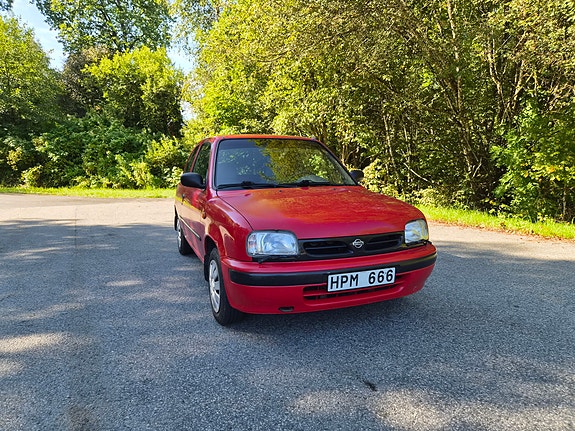 Nissan Micra 4 of 19