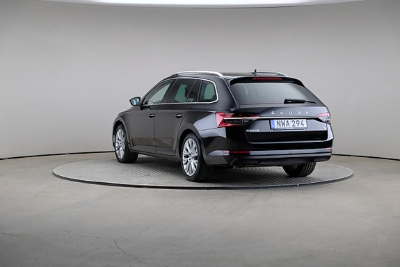 Skoda Superb 2 of 28