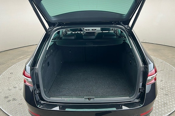 Skoda Superb 14 of 28