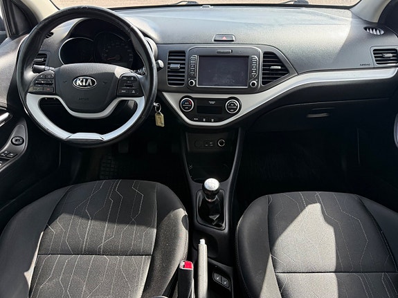 Kia Picanto 9 of 13
