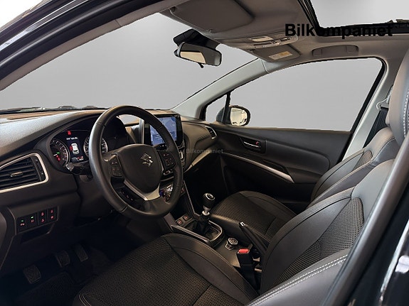 Suzuki S-Cross 7 of 18