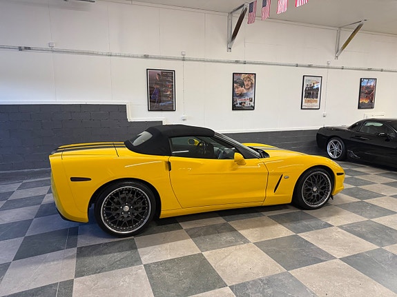 Chevrolet Corvette 22 of 30