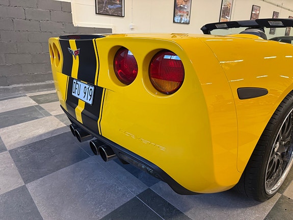 Chevrolet Corvette 24 of 30