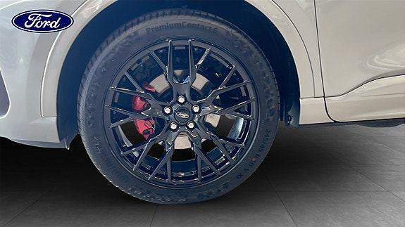 Ford Kuga 9 of 9
