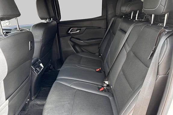 Isuzu D-max 9 of 12