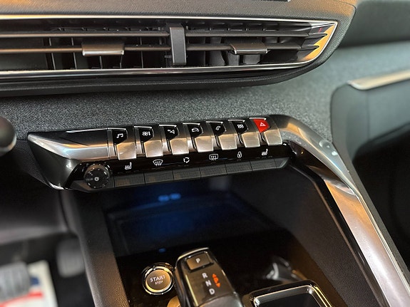 Peugeot 5008 16 of 29