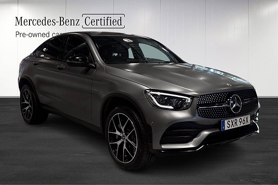 Mercedes-Benz GLC300 de 2 of 12