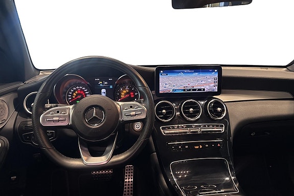 Mercedes-Benz GLC300 de 7 of 12