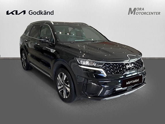Kia Sorento 3 of 13