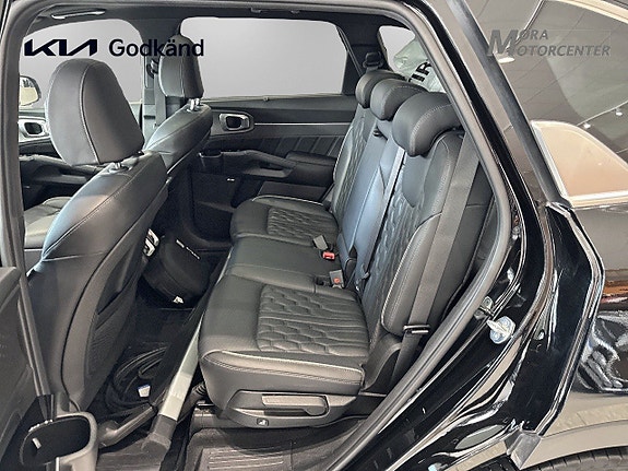 Kia Sorento 9 of 13