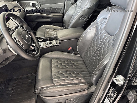 Kia Sorento 8 of 13