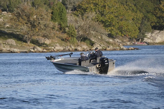 LINDER 510 CATCH **TERROVA WR QUEST** / Mercury F80 6 of 10