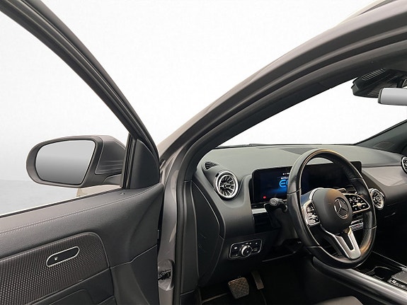 Mercedes-Benz EQA250 10 of 30