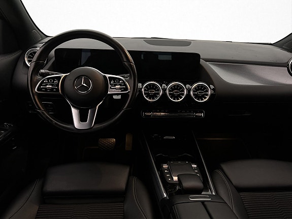 Mercedes-Benz EQA250 12 of 30
