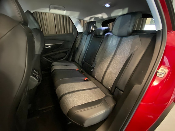 Peugeot 3008 8 of 30