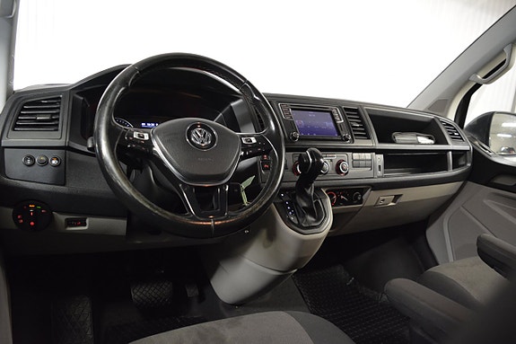 Volkswagen Transporter 9 of 14