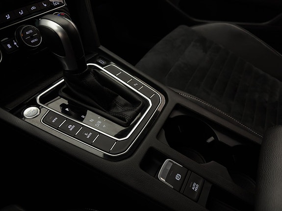 Volkswagen Passat 24 of 30