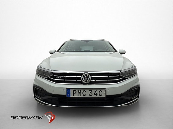 Volkswagen Passat 2 of 30
