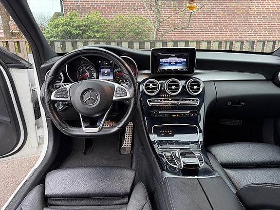 Mercedes-Benz C220 d 3 of 4