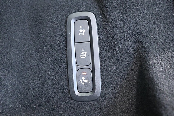 Volvo XC60 15 of 20