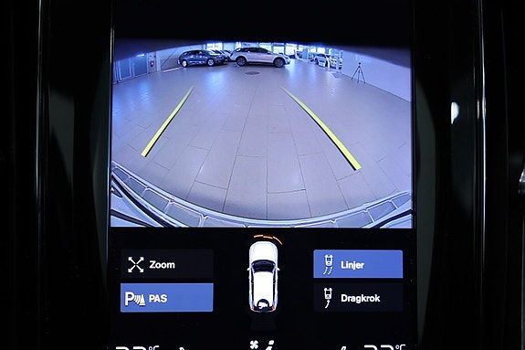 Volvo XC60 17 of 20