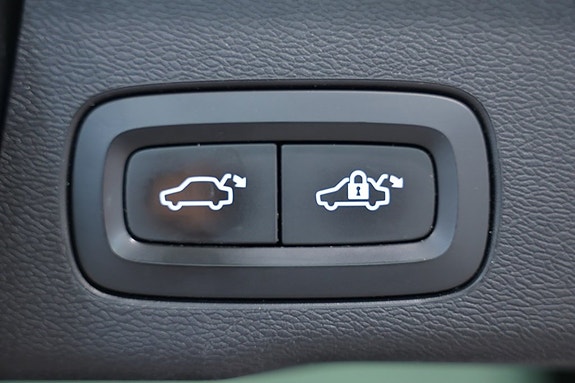 Volvo XC60 16 of 20